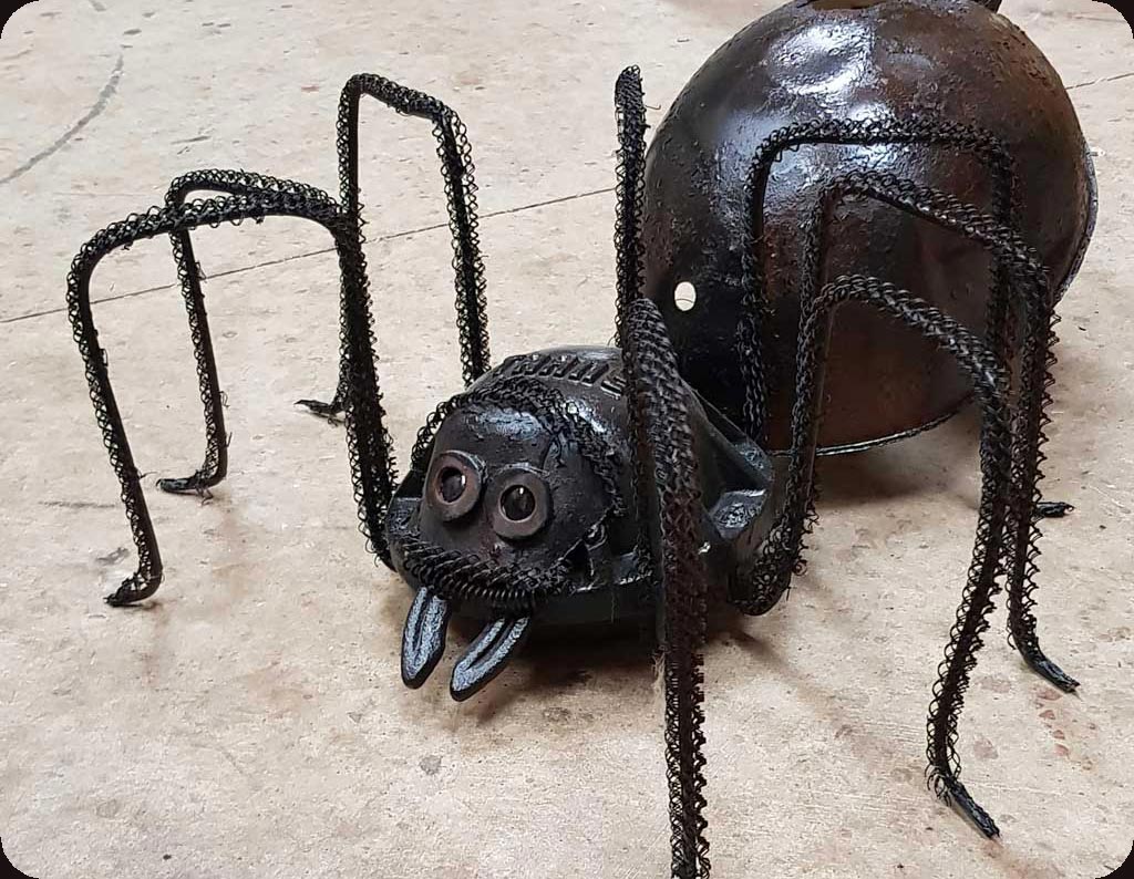 spider-sculpture
